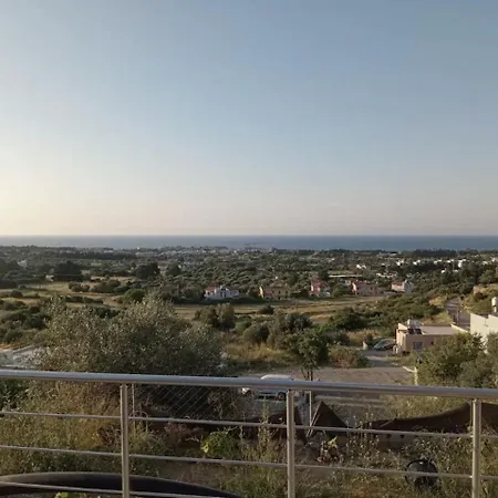 בית נופש Holiday Villa- Sea View With Pool *